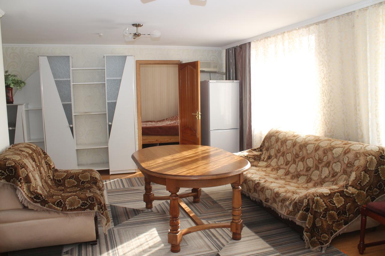 Semey Hotel Ngoại thất bức ảnh